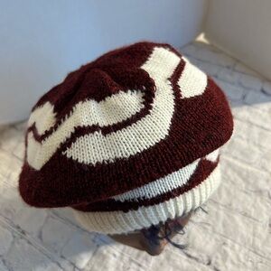 KNITTED BEANIE BURGUNDY AND WHITE PATTERNED WOMEN’S ONE SIZE